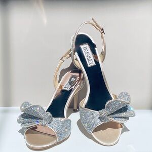 Badgley Mischka Rennie Rhinestone Ruffle Satin High Heel Stiletto Sandals US8